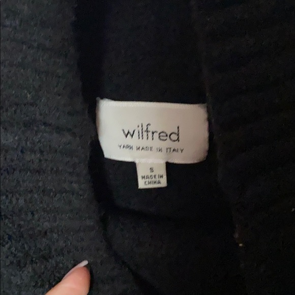 Wilfred Durandal sweater - Picture 2 of 3